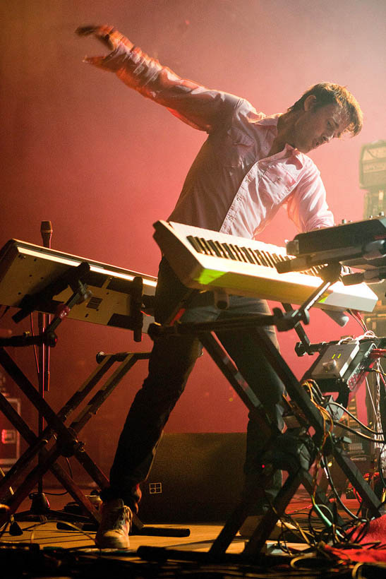 Battles live op Dour Festival in België op 13 juli 2012