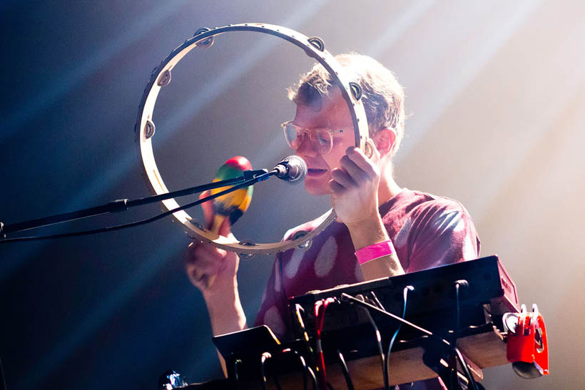 Django Django live op Les Nuits Botanique in Brussel, België op 13 mei 2012