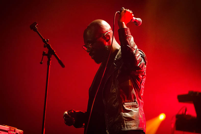 Ghostpoet live op Les Nuits Botanique in Brussel, België op 9 mei 2015