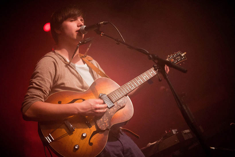 Horses live in STUK in Leuven, België op 7 april 2011