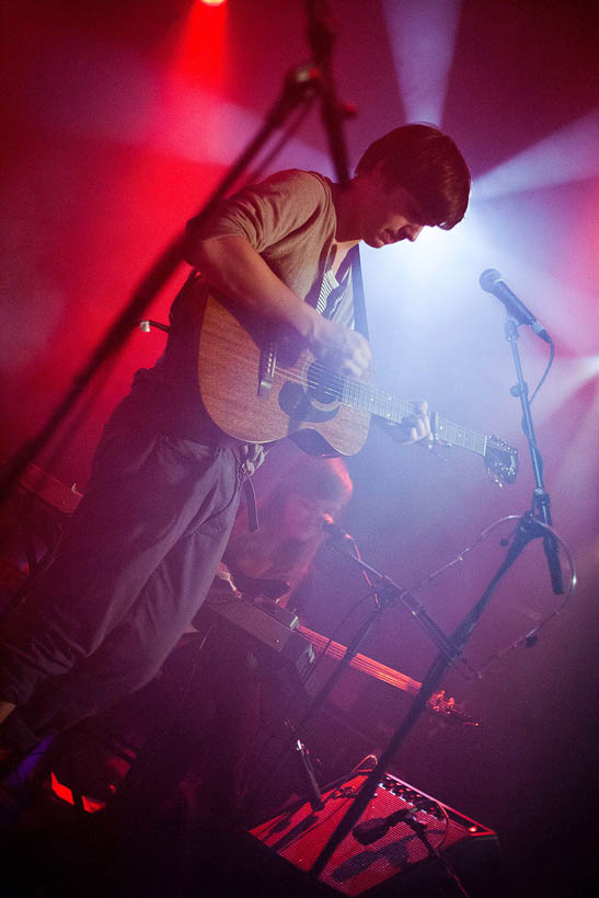 Horses live in STUK in Leuven, België op 7 april 2011