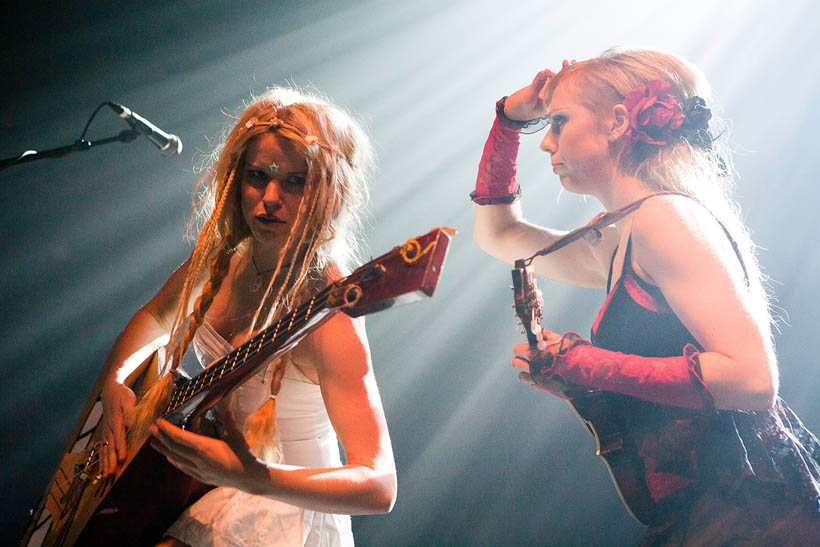 Katzenjammer live in de Ancienne Belgique in Brussel, België op 29 november 2011