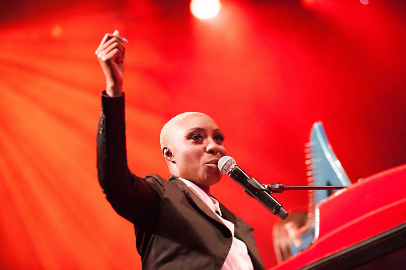 Laura Mvula live op Rock Werchter Festival in België op 4 juli 2013