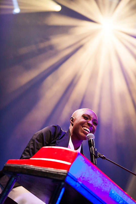 Laura Mvula live op Rock Werchter Festival in België op 4 juli 2013