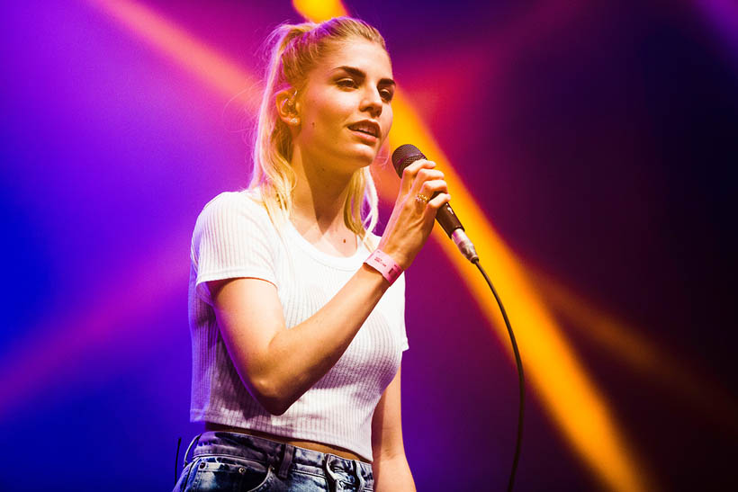 London Grammar live op Rock Werchter Festival in België op 3 juli 2014