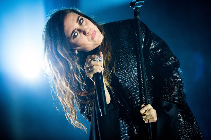 Lykke Li live op Rock Werchter Festival in België op 6 juli 2014