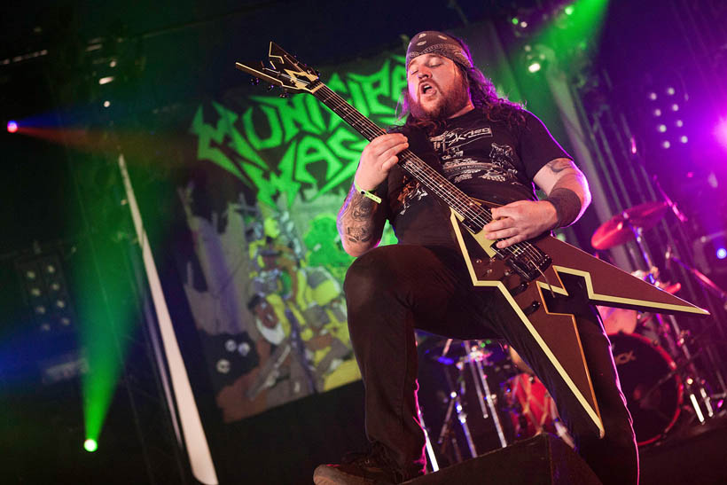 Municipal Waste live op Dour Festival in België op 13 juli 2012