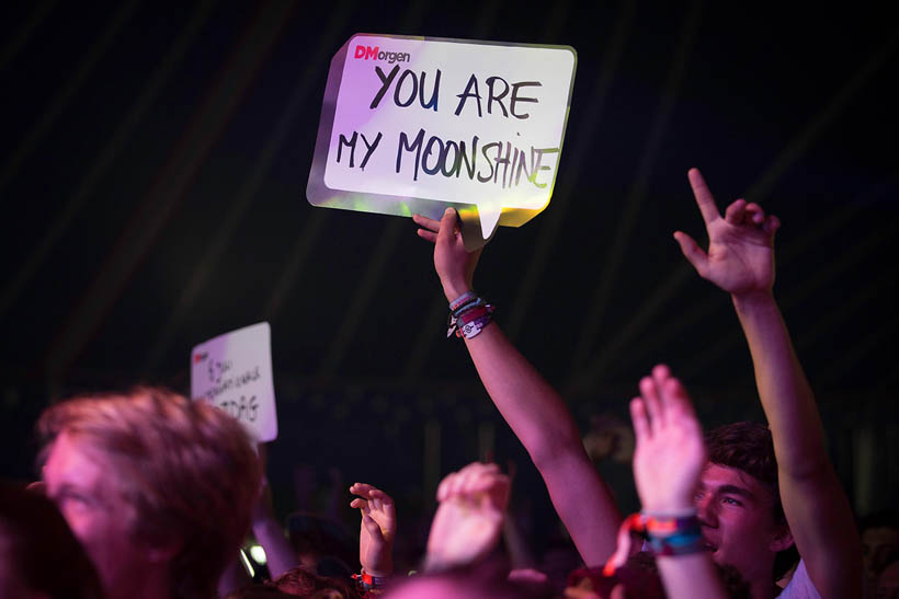 Oscar & The Wolf live op Rock Werchter Festival in België op 6 juli 2014