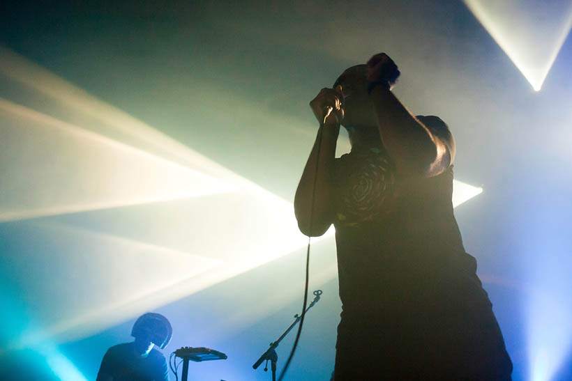 SBTRKT live in de Ancienne Belgique in Brussel, België op 11 oktober 2011