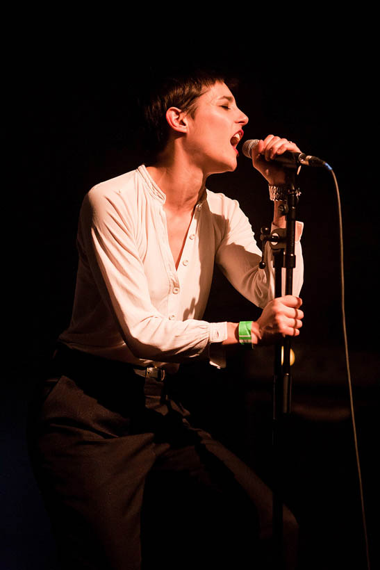 Savages live op Les Nuits Botanique in Brussel, België op 13 mei 2013