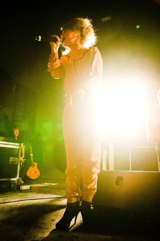 Selah Sue live in Het Depot in Leuven, België op 16 november 2012