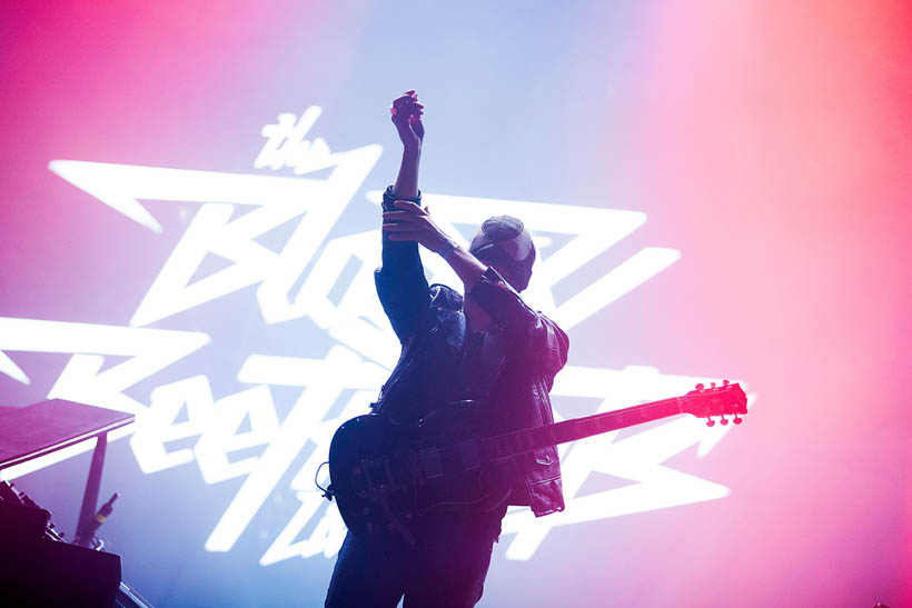 The Bloody Beetroots live op Rock Werchter Festival in België op 4 juli 2013