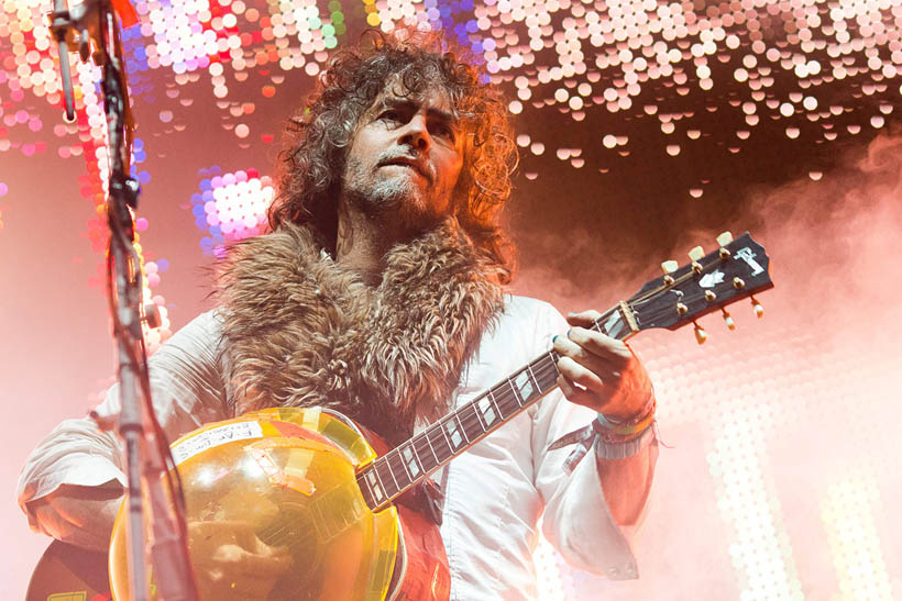 The Flaming Lips live op Dour Festival in België op 15 juli 2012