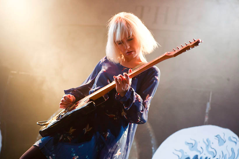 The Joy Formidable live in de Orangerie in de Botanique in Brussel, België op 25 oktober 2011