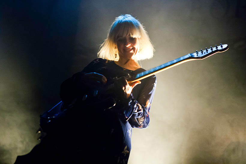 The Joy Formidable live in de Orangerie in de Botanique in Brussel, België op 25 oktober 2011