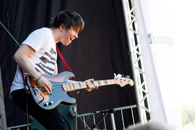 The Wombats liveop Rock-A-Field in Roeser, Luxemburg on 26 juni 2011