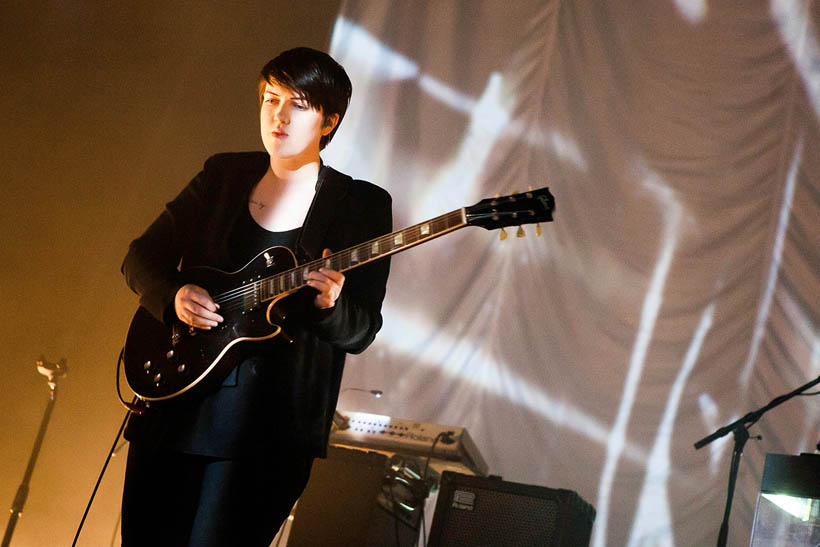 The xx live in de Lotto Arena in Antwerp, België op 21 november 2012