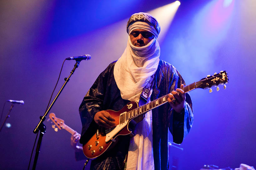 Tinariwen live in de Ancienne Belgique in Brussel, België op 19 oktober 2011