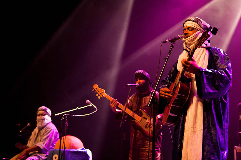 Tinariwen live in de Ancienne Belgique in Brussel, België op 19 oktober 2011