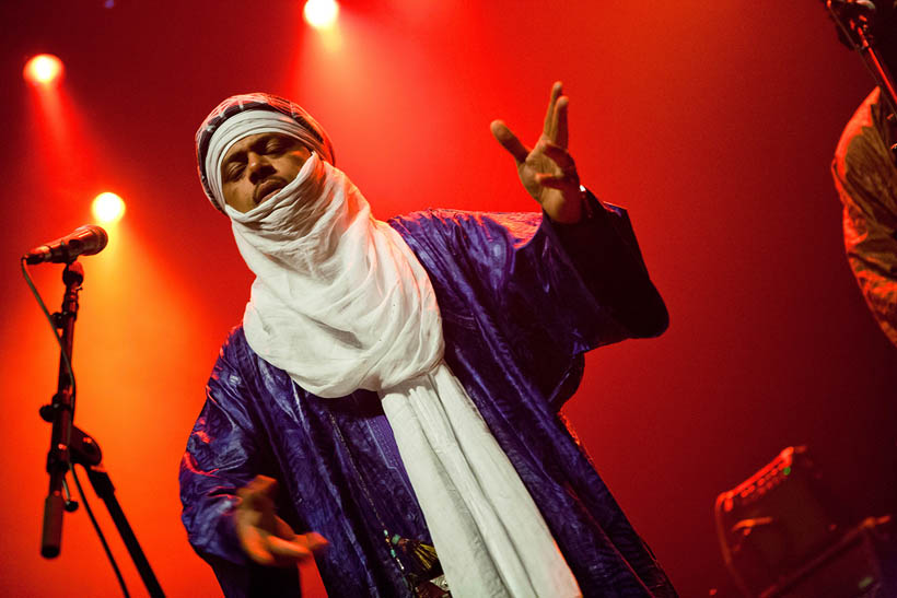 Tinariwen live in de Ancienne Belgique in Brussel, België op 19 oktober 2011