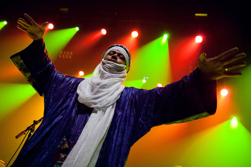 Tinariwen live in de Ancienne Belgique in Brussel, België op 19 oktober 2011