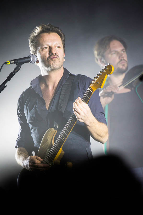 dEUS live in het Koninklijk Circus in Brussel, België op 19 december 2014